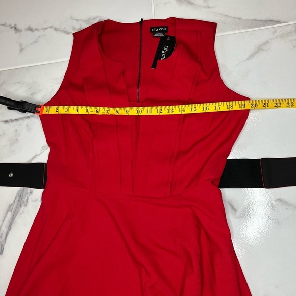 𝅺City chic belted dress - Picture 10 of 13